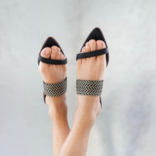 Sandalias “Raíz con tejido Wayúu” Zapatera Caribeña (ZC)